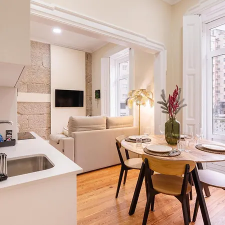 Centro-olivica Clasica By Cosyhome ויגו