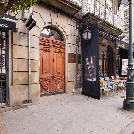 Daire Centro-olivica Clasica By Cosyhome